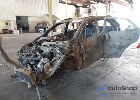 2018 Chevrolet Equinox Premier из США, поврежденный, VIN 2GNAXWEX7J6162068